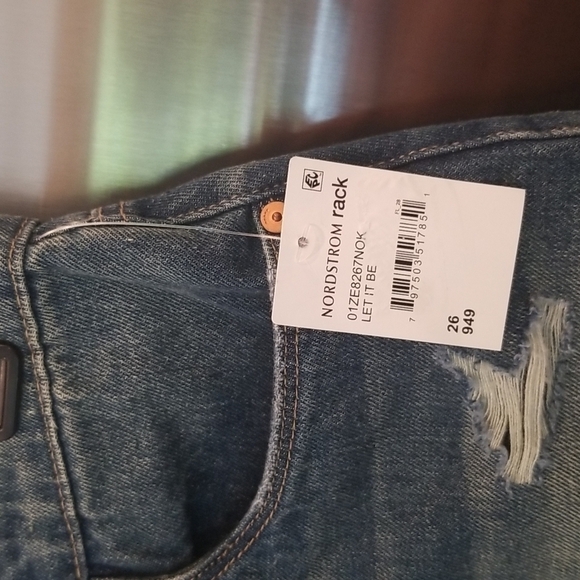 💕BLANKNYC💕 Barrow Vintage Hi Rise Shorts Distressed ~ Let It Be 26 NWT - Picture 9 of 14